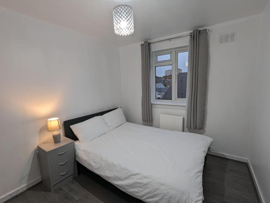 3 Bedroom Apartment Sleeps 8 EDI Exteriér fotografie