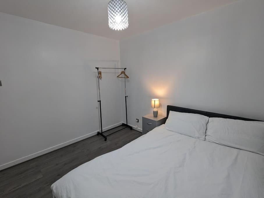 3 Bedroom Apartment Sleeps 8 EDI Exteriér fotografie